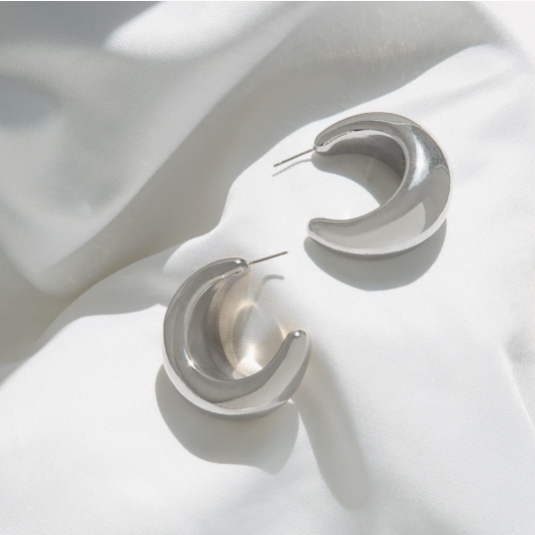 3226E Large Hollow Crescent hoop