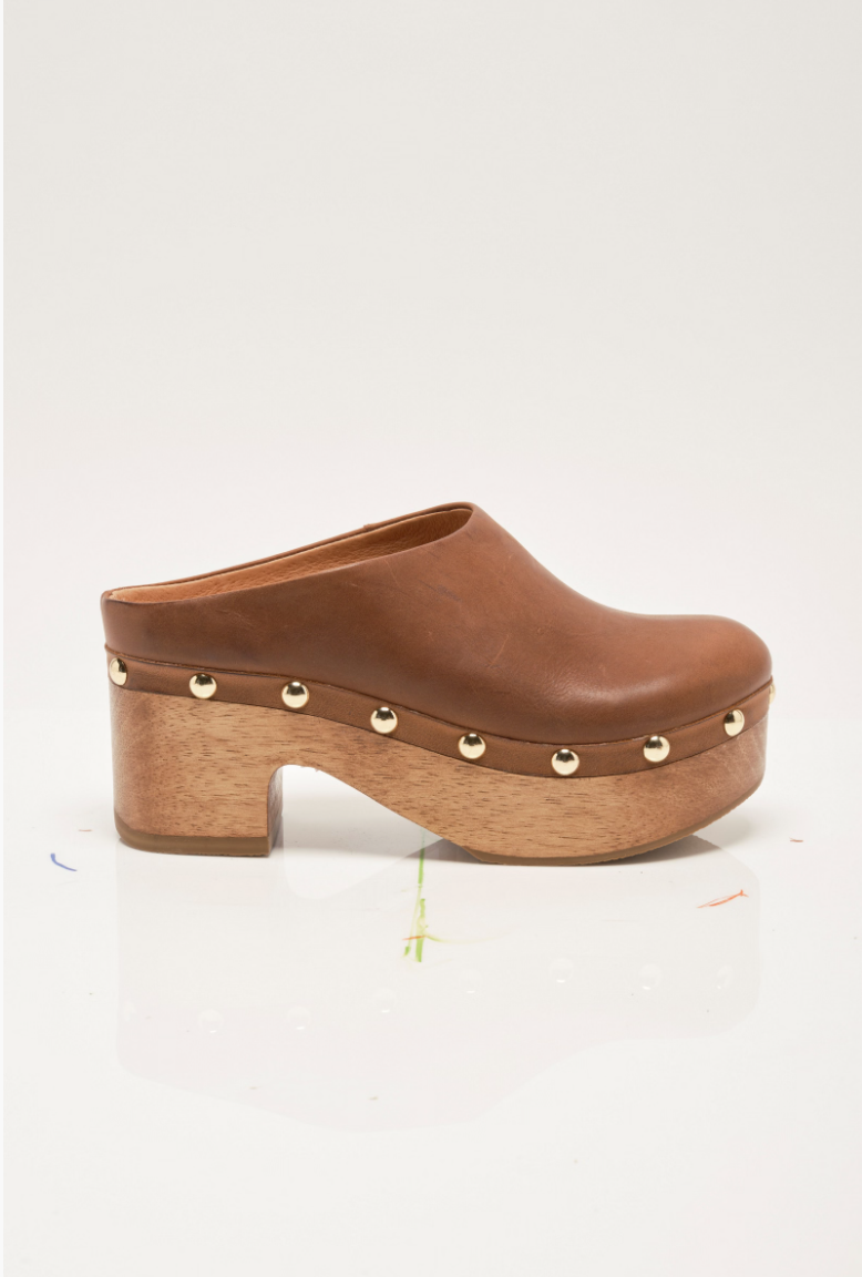 Calli Clog {Milk Chocolate} - 9